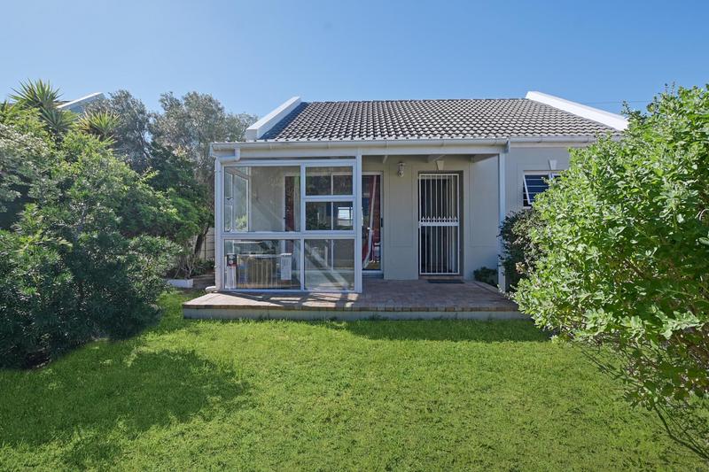 2 Bedroom Property for Sale in Sunningdale Western Cape
